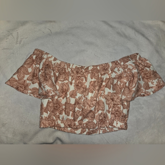 Abercrombie crop top - Picture 3 of 3